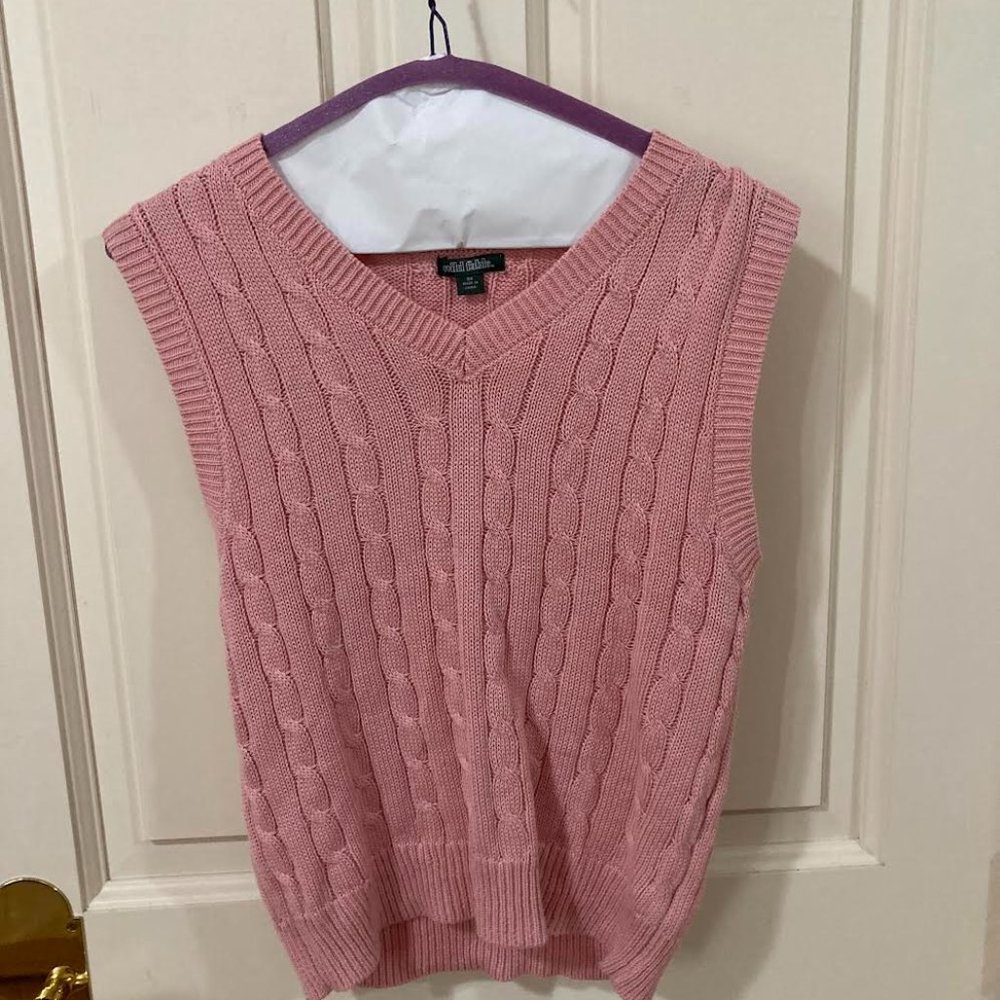 Target Pink Sweater Vest XS (never been worn)